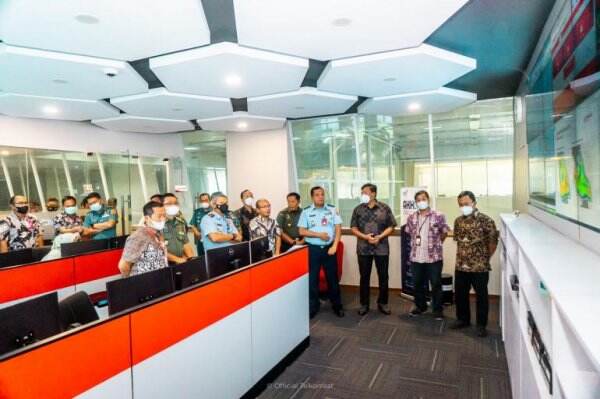 Pantau Stasiun Pengendali Utama Satelit TNI & Telkom Komit Perkuat Kedaulatan NKRI