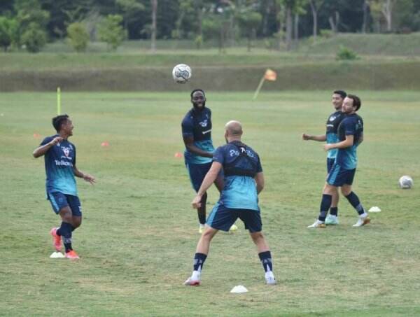 Liga 1 Indonesia Maung Bandung Seleksi Pemain Asing Asia