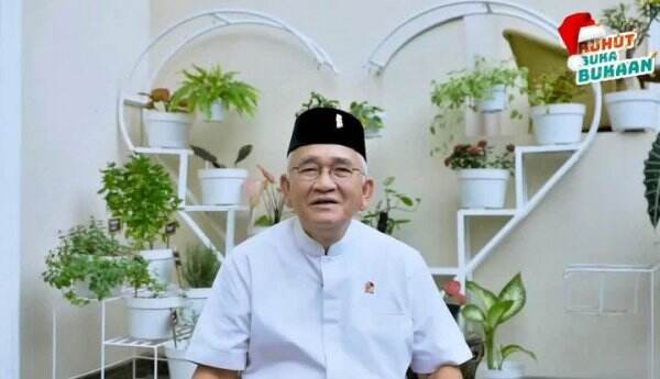 Pakar Hukum Patahkan Laporan Mega ke Ruhut Soal Unggahan Gambar Anies Gunakan Pakaian Adat Suku Dani