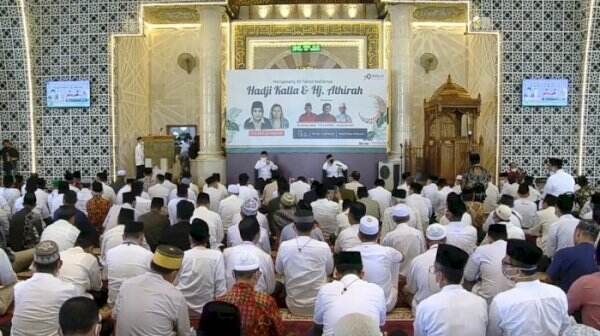 Ratusan Orang Hadiri Haul ke-40 Hadji Kalla-Athirah di Masjid Raya Makassar