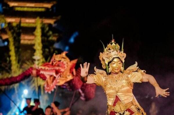 Sandiaga Uno Dibuat Takjub Pentas Seni Sastra Saraswati, Ingin Tampilkan di G20