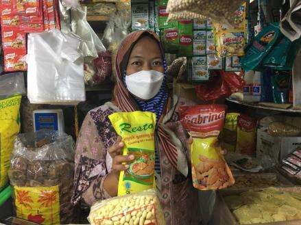BUMN Distribusikan Minyak Goreng Curah Murah ke 40 Juta Warga Miskin