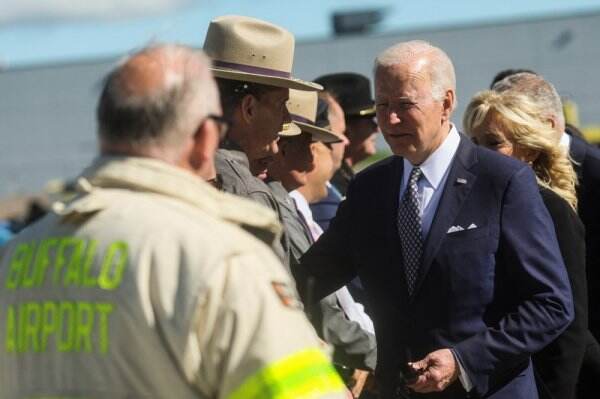 Biden Sebut Penembakan Buffalo Sebagai Terorisme, Kutuk Supremasi Kulit Putih