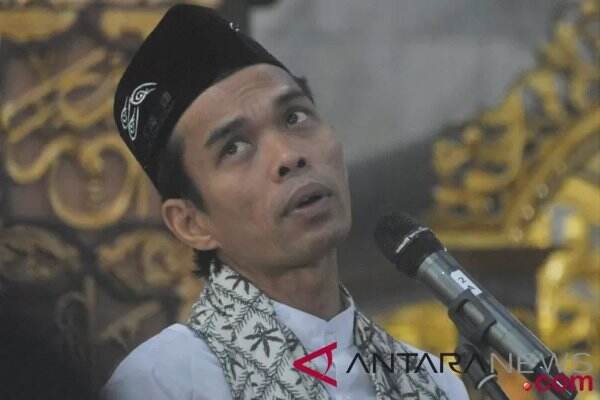 3 Pengakuan Mantan Pangkostrad Tentang Abdul Somad