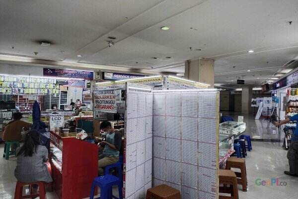 Pedagang Beralih ke Toko Online, ITC Roxy Mas Sepi Pembeli