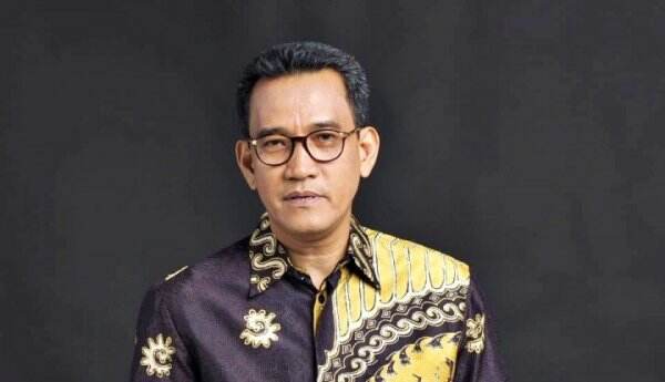 Pengakuan Rizal Afif Mulai "Menyenggol" Dirinya, Refly Harun Pertimbangkan Langkah Hukum, Simak!