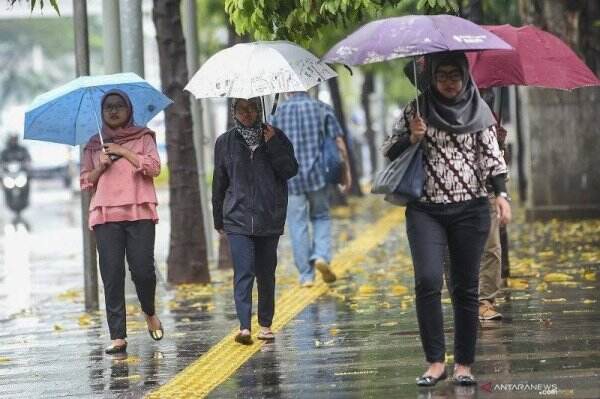 Cuaca Hari Ini: Semarang Raya Cerah Berawan hingga Hujan Ringan