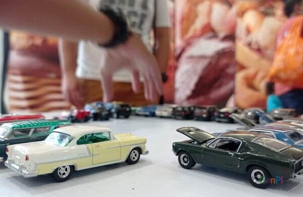Balap Drag Mobil Diecast, Bobot Punya Pengaruh Besar