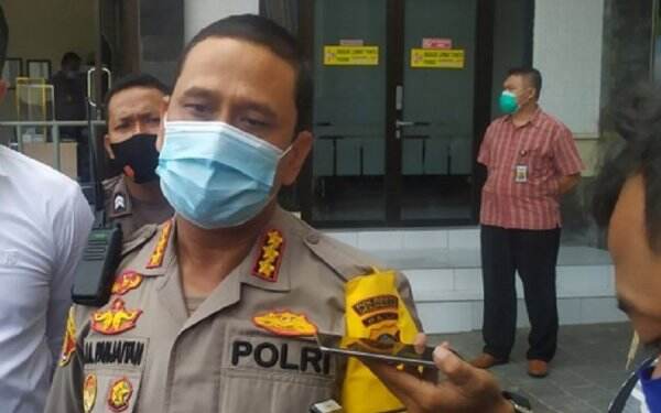 Polda Kalbar Soal Kericuhan di Ketapang: Warga Berusaha Rebut Senjata Anggota