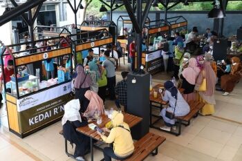 3 Tahun Terbengkalai, Pasar Wisata Harmoni Surabaya Kembali Beroperasi