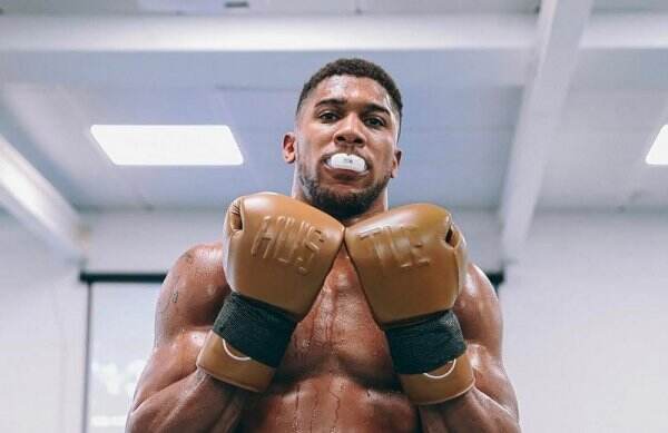 Anthony Joshua Bakal Hadapi Oleksandr Usyk di Jeddah Super Dome