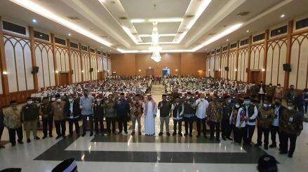 Kemenag Lepas Keberangkatan Jamaah Haji Kloter Pertama di Bandara Soetta