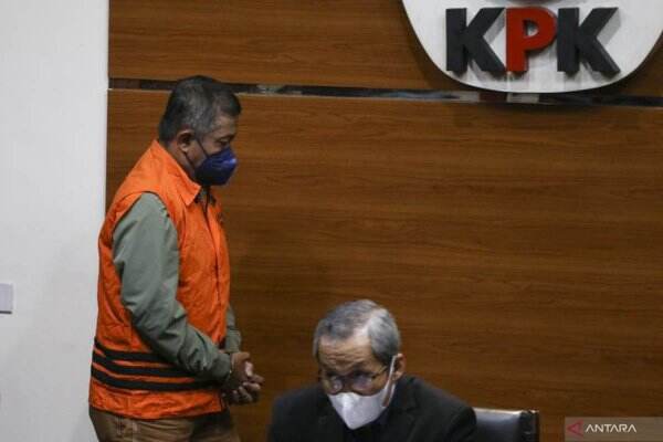 Ditetapkan Tersangka, Haryadi Suyuti Ditahan di Rutan KPK