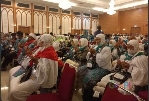 Lepas 389 Jemaah Haji ke Tanah Suci, Kemenag: Semoga Mabrur