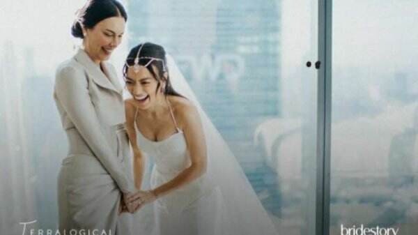 Antar Eva Celia ke Altar, Pesona Sophia Latjuba Curi Perhatian Warganet, Bikin Bingung