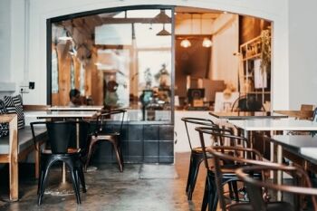 20 Tempat Ngopi di Bandung, Bisa Nikmati Pemandangan Lereng Bukit