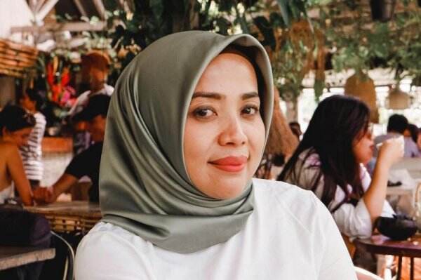 Muzdalifah Berduka atas Kepergian Eril, Teringat Tragedi Anaknya yang Sempat Hilang