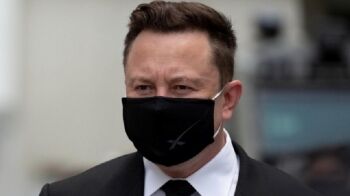Mengejutkan! Elon Musk PHK 10% Karyawan Tesla