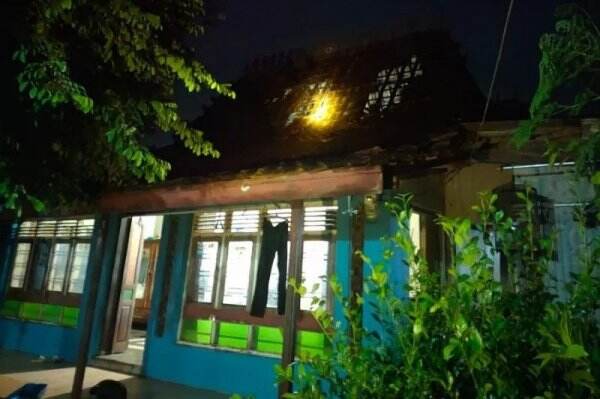 Angin Kencang Rusak Puluhan Rumah Warga di Kudus