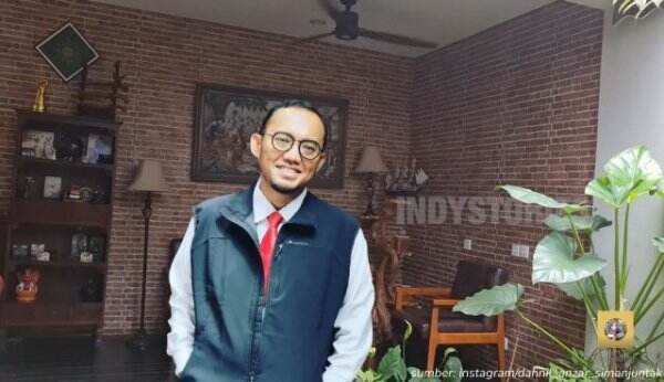 Orang Kepercayaan Prabowo, Intip 7 Potret Rumah Dahnil Anzar Simanjuntak yang Hangat dan Aesthetic. Dapurnya di Area Depan, lo!