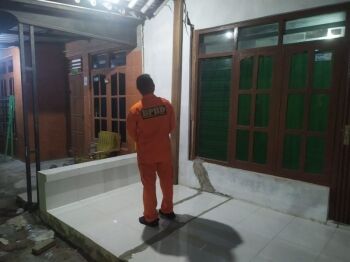 Ngeri! Fenomena Tanah Bergerak di Tegal Bikin Belasan Rumah Retak
