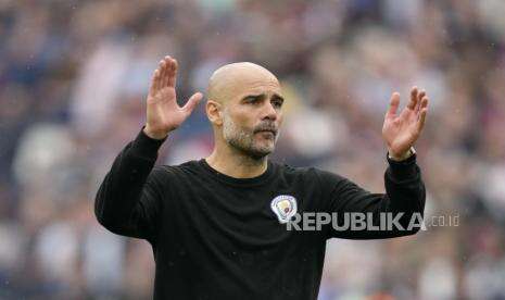 Guardiola Siap Pertahankan Silva dari Kejaran Barcelona