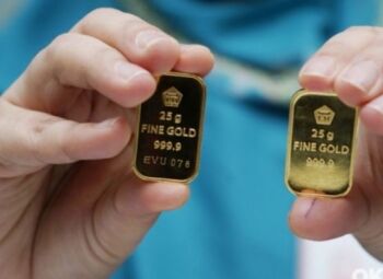 Masih Bertahan, Harga Emas Antam Hampir Tembus Rp1 Juta/Gram
