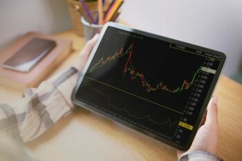 Cek Rekomendasi Saham Hari Ini, Ada UNTR hingg SMGR