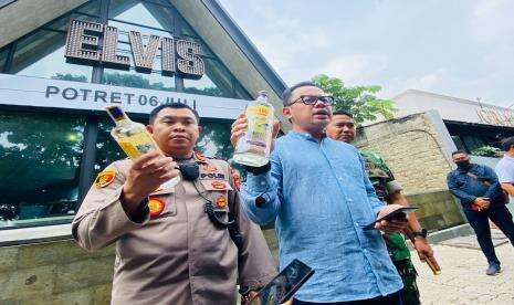 Ratusan Botol Minol Ditemukan di Gudang Kuproy Samping Elvis Eks-Holywings Bogor