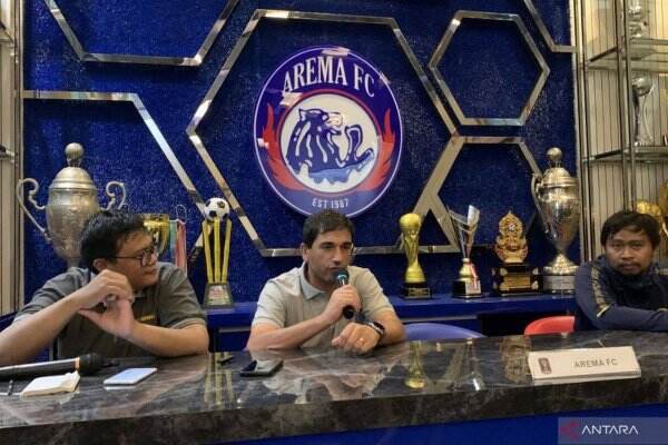 Ronaldinho Perkuat RANS Nusantara FC, Arema FC Ketiban Rezeki