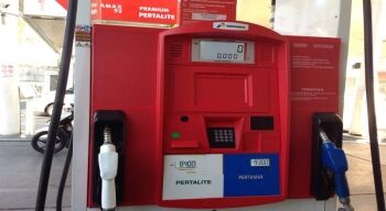 4 Fakta Beli Pertalite Dibatasi, Mobil Dinas PNS hingga BUMN Dilarang!