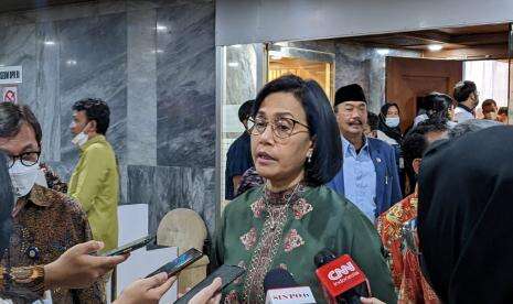 Sri Mulyani Anggarkan Dana Rp 35,5 Triliun Khusus Gaji-13 Bagi ASN