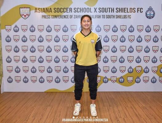 Terbang ke Inggris, Zahra Muzdalifah Trial di South Shileds FC