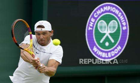 Punya Banyak Kebiasaan Unik Sebelum-Saat Bertanding, Petenis Rafael Nadal Idap OCD?