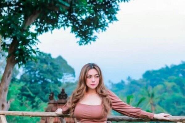 Celine Evangelista Blak-blakan Bahas Ronaldinho, Ada Kata Janda