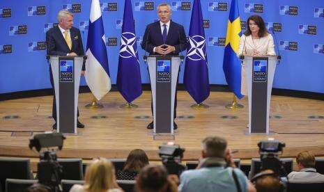 NATO Sepakati Protokol Aksesi Finlandia dan Swedia