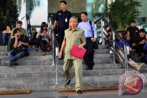 Satu Tersangka Dugaan Korupsi Peleburan Baja Jadi Tahanan Kota