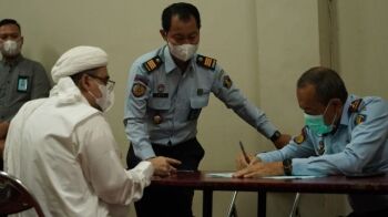 Habib Rizieq Bebas Bersyarat, Waketum MUI: Alhamdulillah