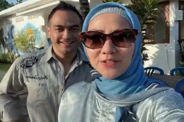 Venna Melinda Ulang Tahun ke-50, Ferry Irawan Beri Kejutan dan Pesan Menyentuh