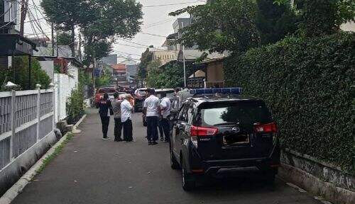 Terekam CCTV Tetangga, Irjen Ferdy Sambo dan Anak Buah Lakukan Perbuatan Keji?