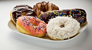 Maskapai Ini Tawarkan Donat yang Bukan Sembarang Donat di Dalam Penerbangan