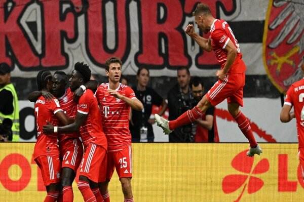 Lewandowski Pergi, Munchen Tetap Trengginas, Lumat Eintracht Frankfurt 6 - 1