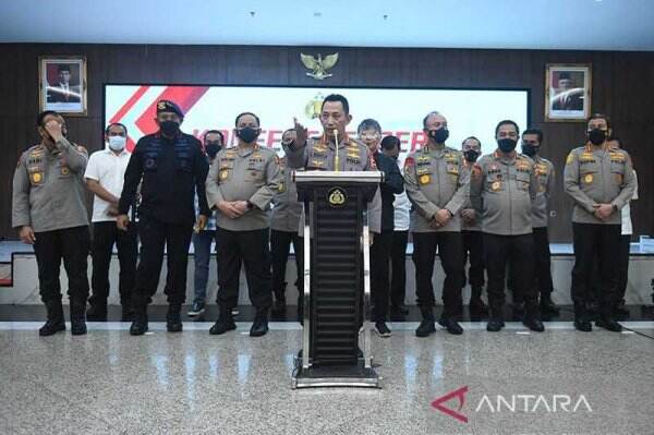 Mengagetkan Sikap Tegas dan Berani Ini, Kapolri Bubarkan Satgasus Merah Putih