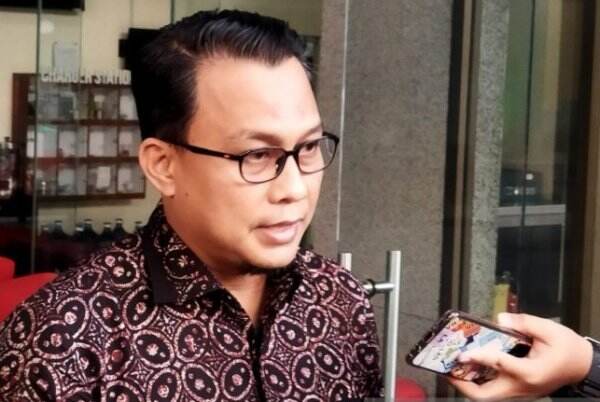 Tangkap Bupati Pemalang, KPK Periksa 20 Orang Lainnya