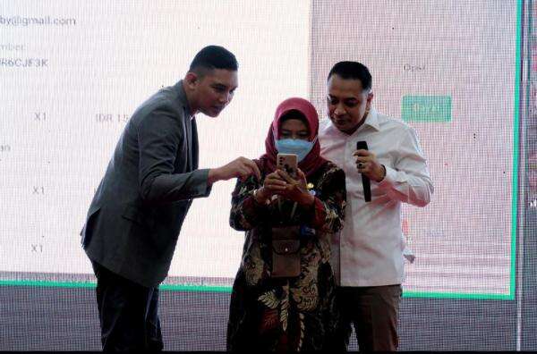 Keren! Guru di Surabaya Didorong Menulis Buku, Royalti Penjualan Diterima Langsung