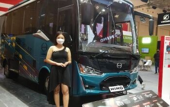 Harus Berdiri Berjam-jam, Segini Bayaran SPG dan Usher di GIIAS 2022