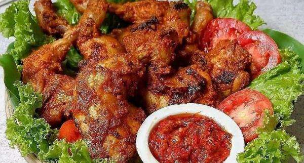 Lezatnya Ayam Bumbu Rujak Panggang, Pedas Manis Menggugah Selera