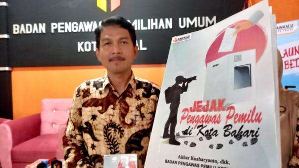 Bawaslu Kota Tegal Launching dan Bedah Buku Jejak Pemilu di Kota Bahari