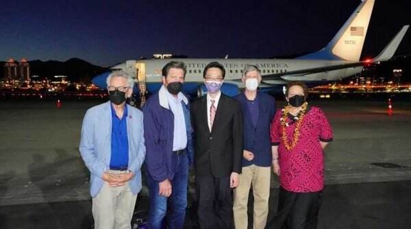 Di Tengah Meningkatnya Ketegangan AS-Tiongkok, Delegasi Parlemen AS Tiba di Taiwan