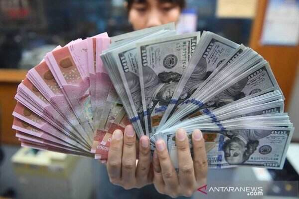 The Fed Diperkirakan Naikkan Suku Bunga Lagi, Rupiah Kembali Tertekan